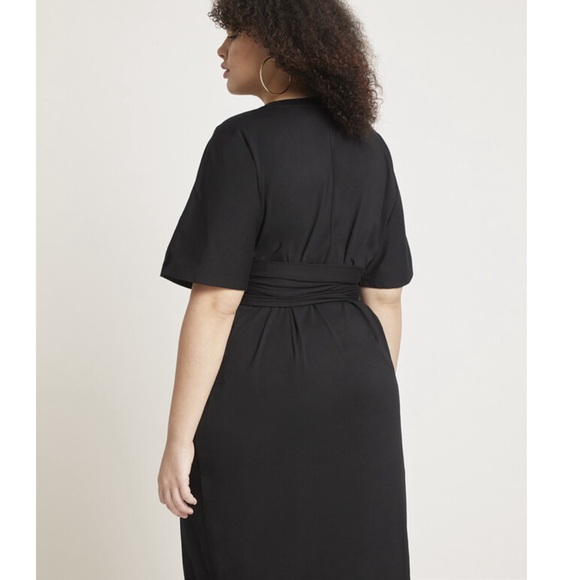 Cross front Black Dress - Picture 2 of 5